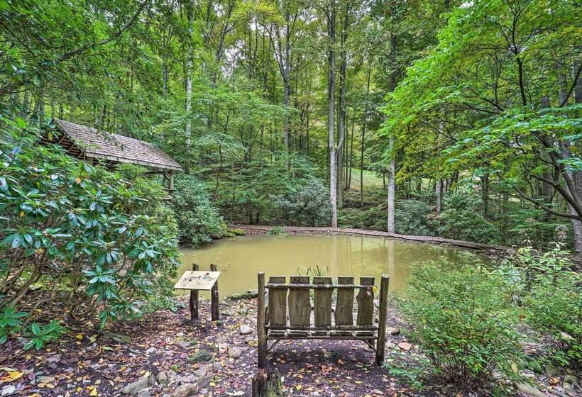 Deck & Game Room: Blue Ridge Mountain Home!