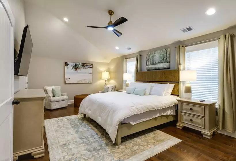 Blythewood Modern Cottage Retreat: Deck & Grill!