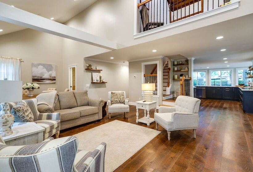 Blythewood Modern Cottage Retreat: Deck & Grill!