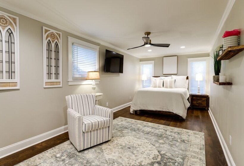 Blythewood Modern Cottage Retreat: Deck & Grill!