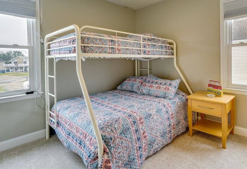 Brigantine Getaway: Walk To The Beach!