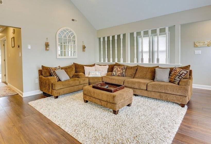 Brigantine Getaway: Walk To The Beach!