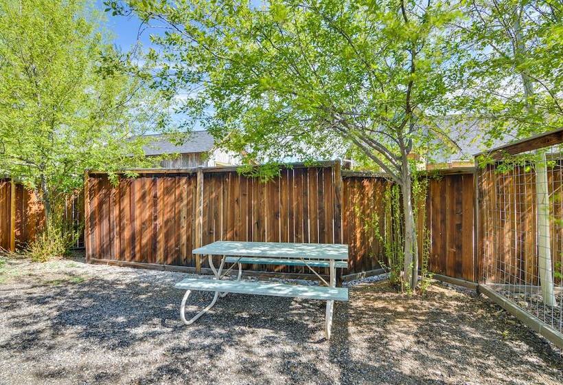 Buena Vista Vacation Home: Hot Tub, Mountain Views