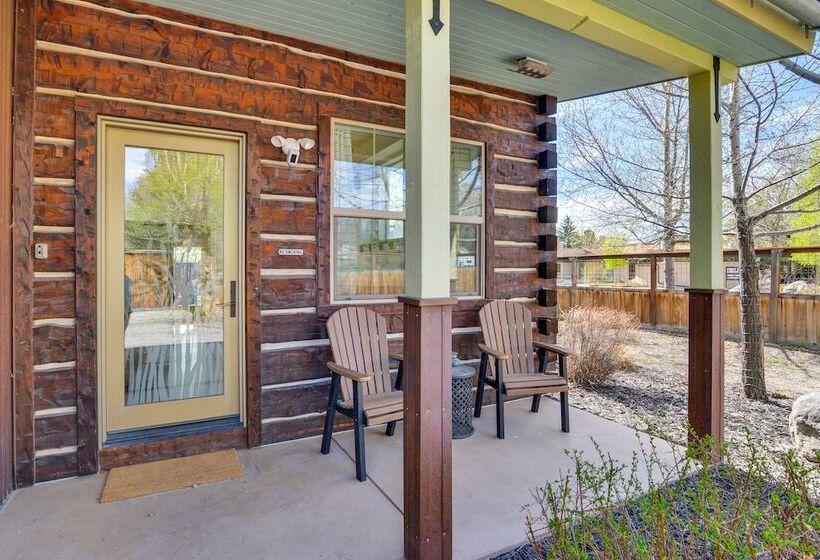 Buena Vista Vacation Home: Hot Tub, Mountain Views