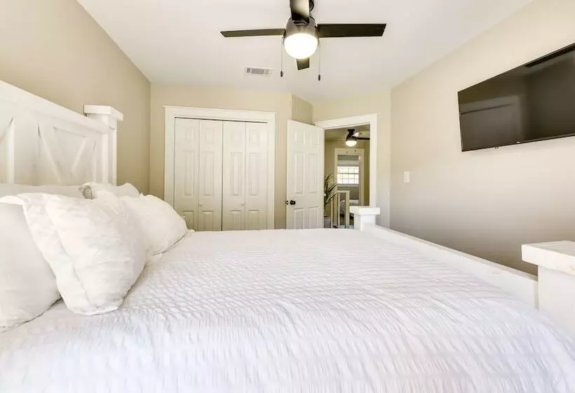 Charming Coastal Home: 6 Mi To Choctawhatchee Bay!