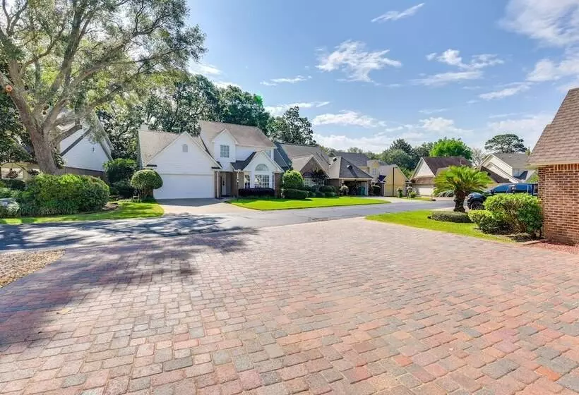 Charming Coastal Home: 6 Mi To Choctawhatchee Bay!