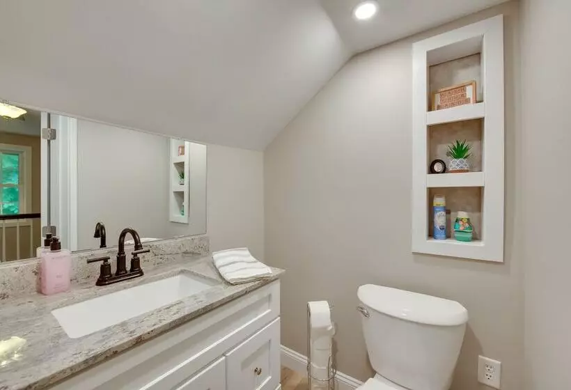 Charming Manheim Cottage W/ On Site Animal Viewing