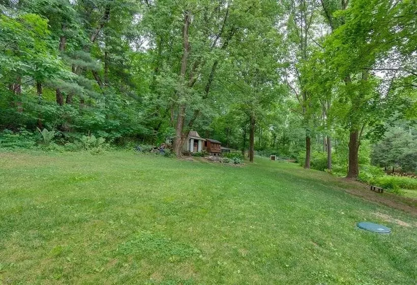 Charming Manheim Cottage W/ On Site Animal Viewing