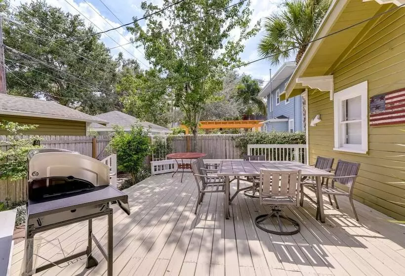Charming St Petersburg Bungalow 2 Mi To Downtown!
