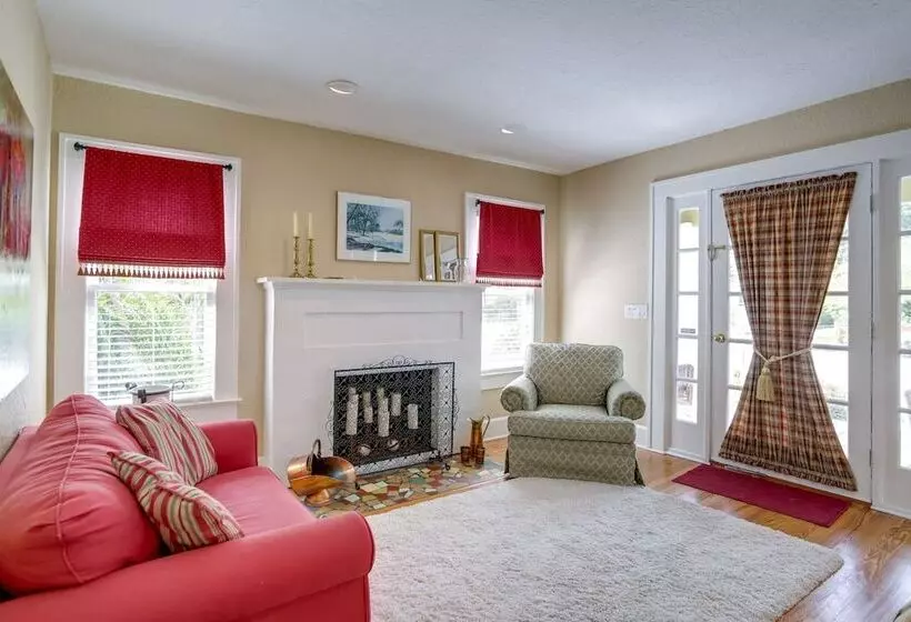 Charming St Petersburg Bungalow 2 Mi To Downtown!