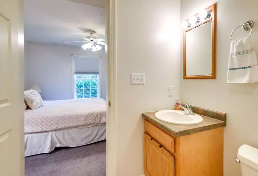 Cozy Campton Home: 10 Mi To Tenney Mountain Resort