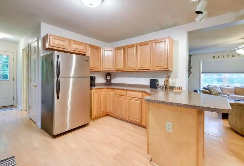 Cozy Campton Home: 10 Mi To Tenney Mountain Resort