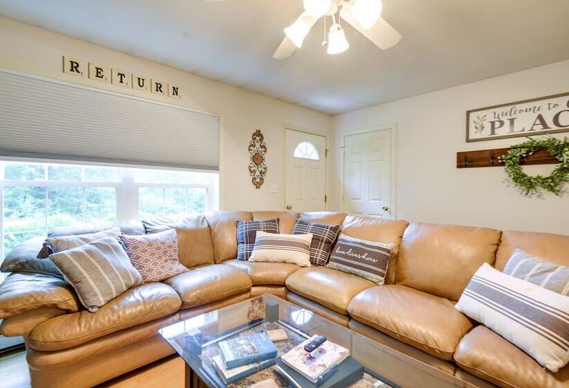 Cozy Campton Home: 10 Mi To Tenney Mountain Resort