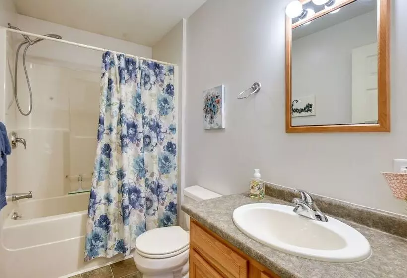 Cozy Campton Home: 10 Mi To Tenney Mountain Resort