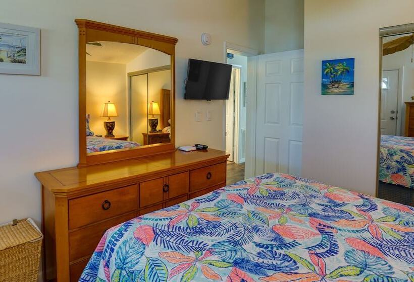 Cozy Jensen Beach Home: Pool Access, Walk To Beach