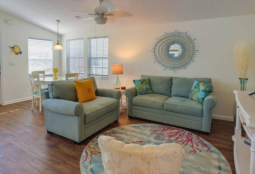 Cozy Jensen Beach Home: Pool Access, Walk To Beach