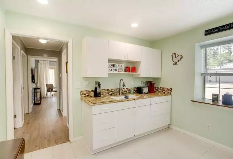 Cozy Shenandoah Home < 2 Mi To The Woodlands Mall!