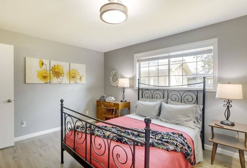 Cozy Shenandoah Home < 2 Mi To The Woodlands Mall!