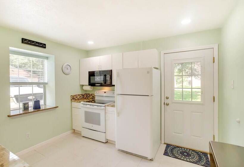 Cozy Shenandoah Home < 2 Mi To The Woodlands Mall!