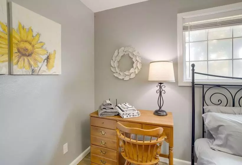 Cozy Shenandoah Home < 2 Mi To The Woodlands Mall!