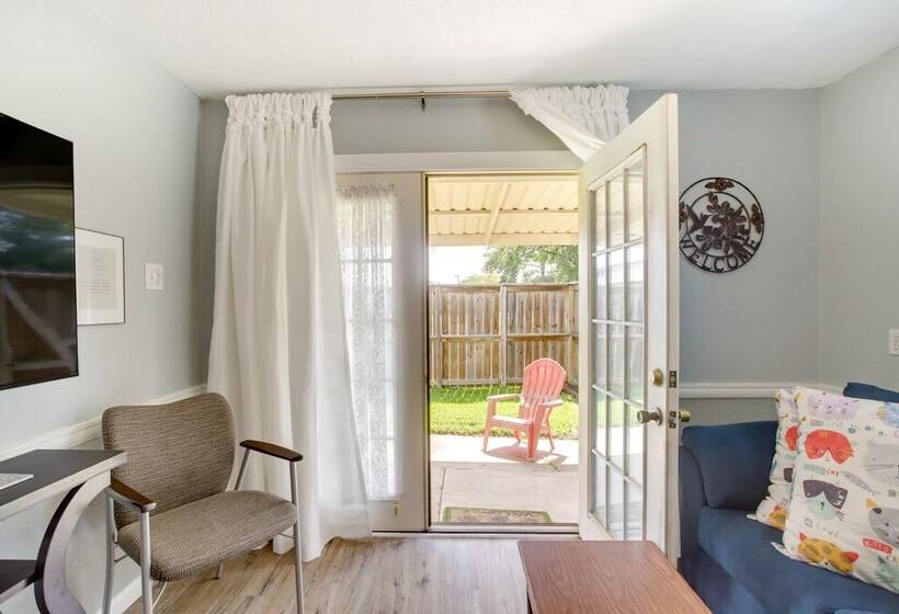 Cozy Shenandoah Home < 2 Mi To The Woodlands Mall!