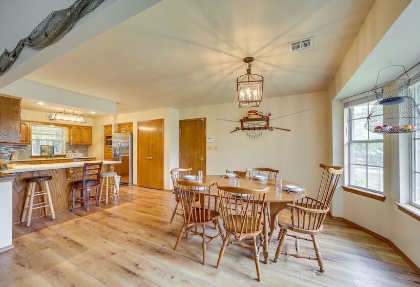 Grove Family Home W/ Shared Dock: Near Grand Lake!