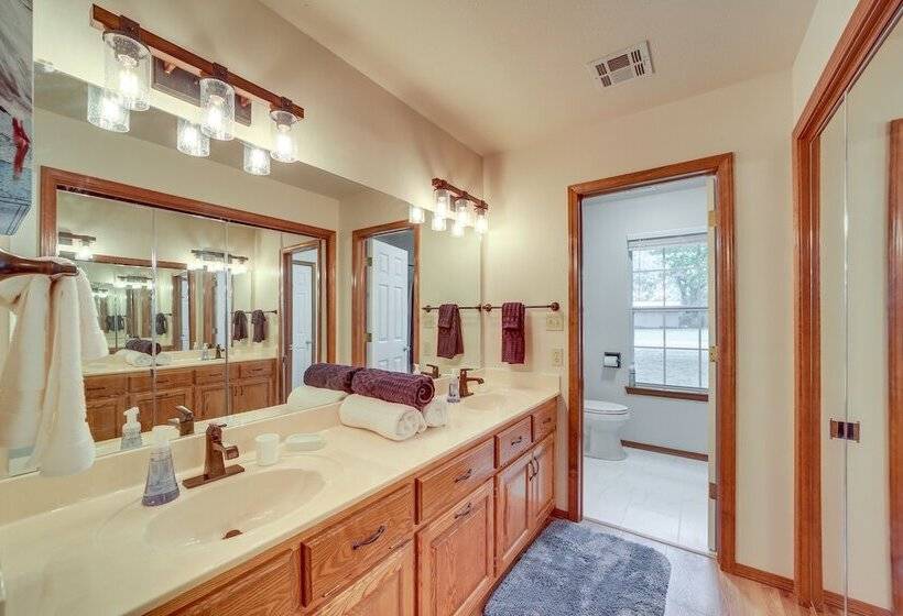 Grove Family Home W/ Shared Dock: Near Grand Lake!