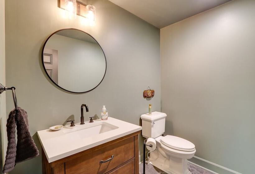 Hayesville River Run Home On Hiwassee River!