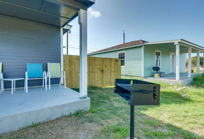 Heron Bay Cottage   Rockport   Enjoy Bay Living!