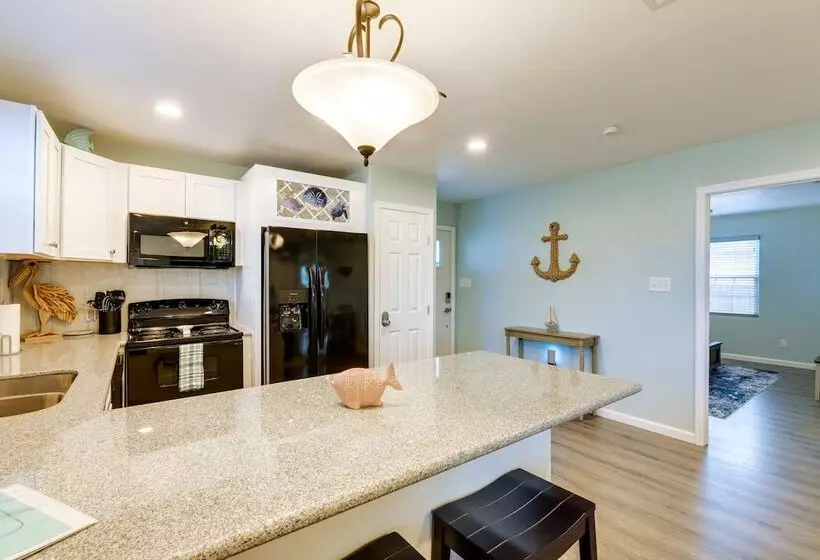 Heron Bay Cottage   Rockport   Enjoy Bay Living!