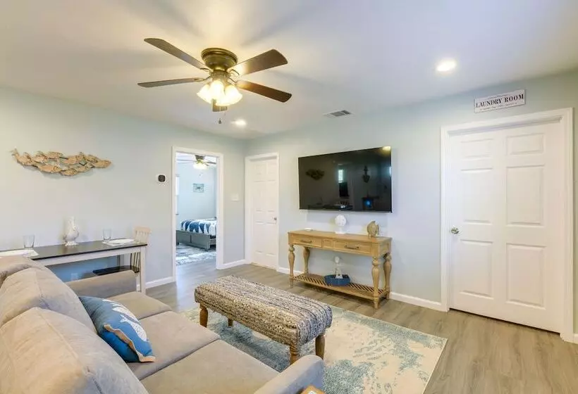 Heron Bay Cottage   Rockport   Enjoy Bay Living!