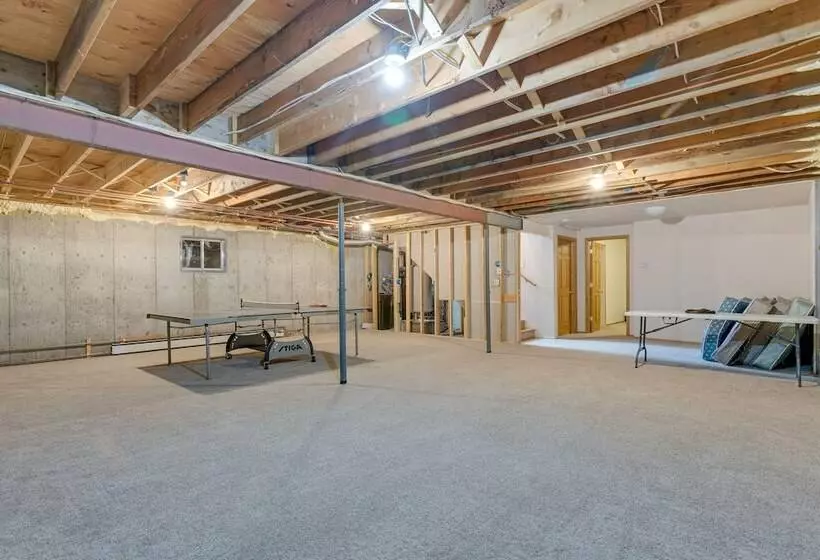 Jefferson Home W/ Mountain Views: Near Ski Slopes!