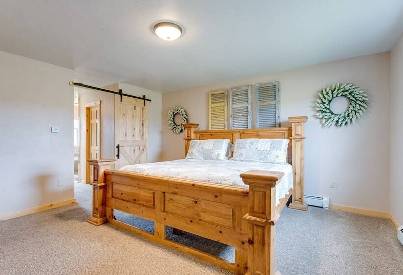 Jefferson Home W/ Mountain Views: Near Ski Slopes!