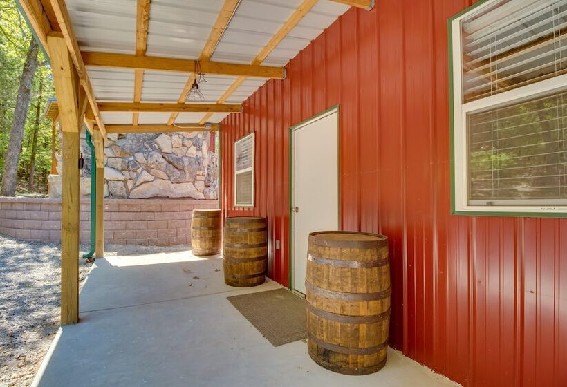 Lakefront Bull Shoals Cabin Rental: Pets Welcome!