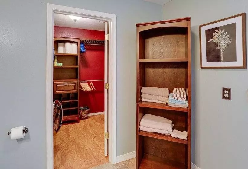 Lakefront Horseshoe Bend Home W/ Boat Dock!