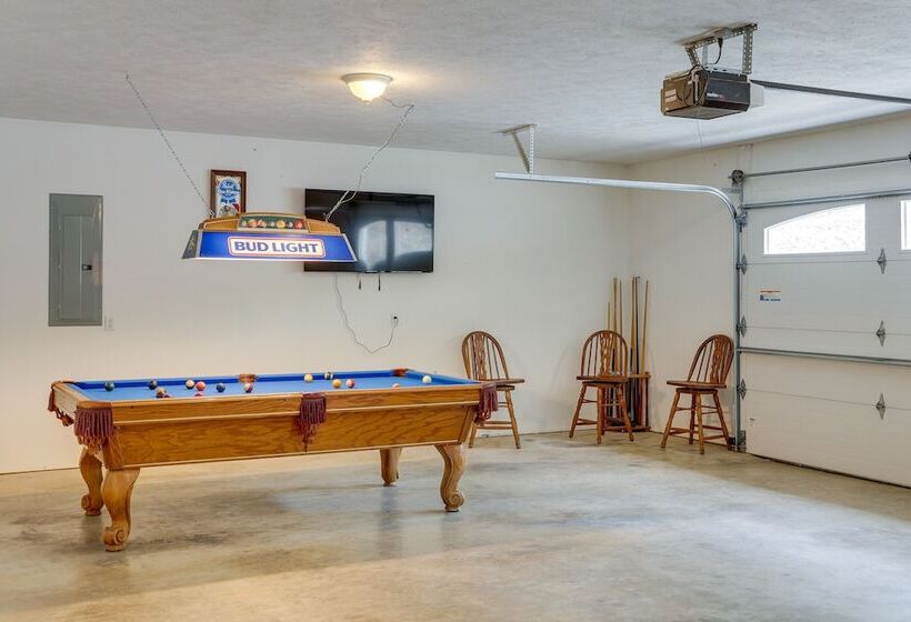 Lakefront Horseshoe Bend Home W/ Boat Dock!