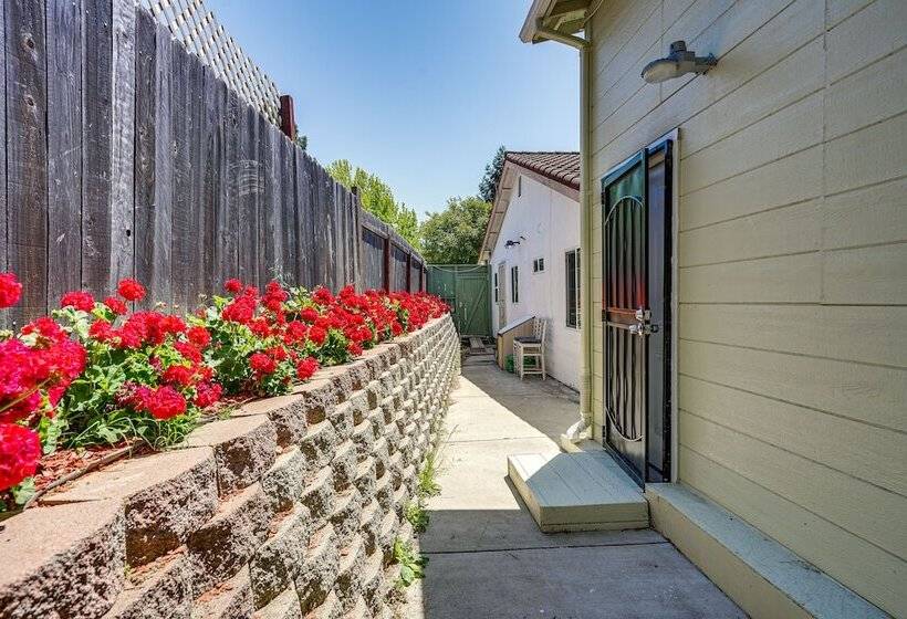 Lush Vallejo Cottage 20 Mi To Napa Wineries