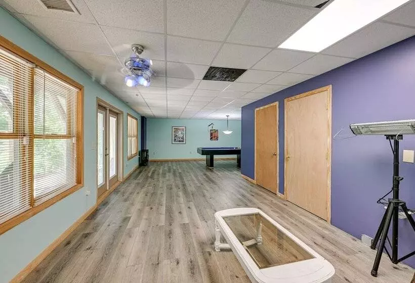 Marble Mountainside Escape W/ Wraparound Deck