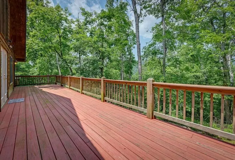 Marble Mountainside Escape W/ Wraparound Deck
