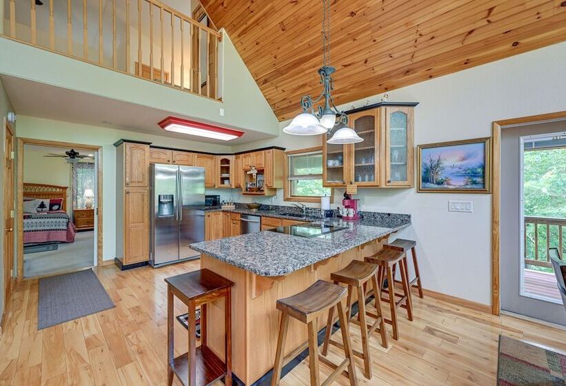 Marble Mountainside Escape W/ Wraparound Deck