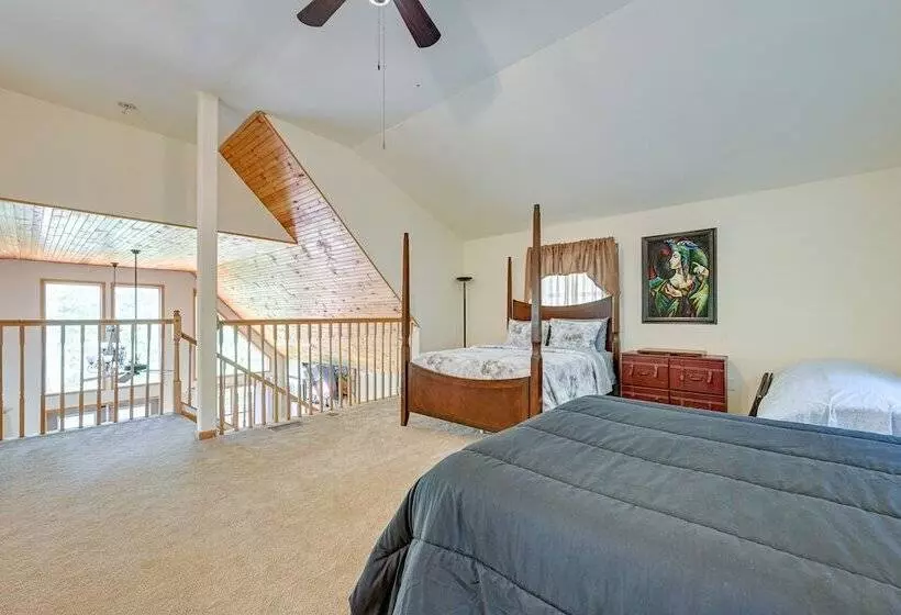 Marble Mountainside Escape W/ Wraparound Deck