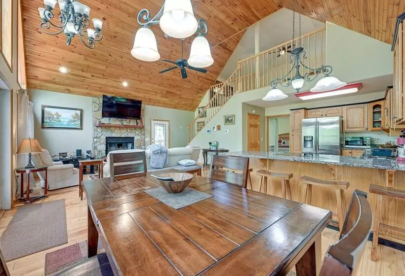 Marble Mountainside Escape W/ Wraparound Deck