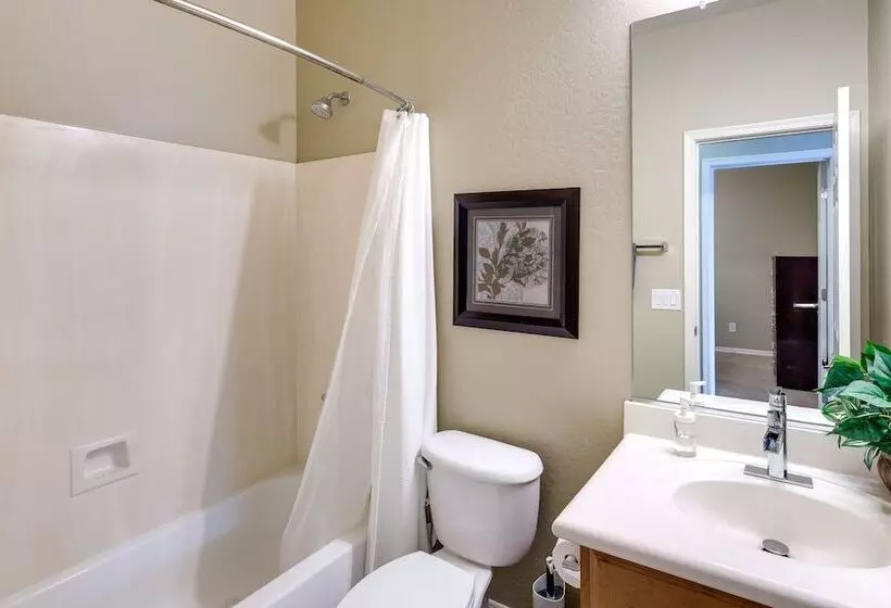 Maricopa Oasis W/ Game Room + Community Perks!