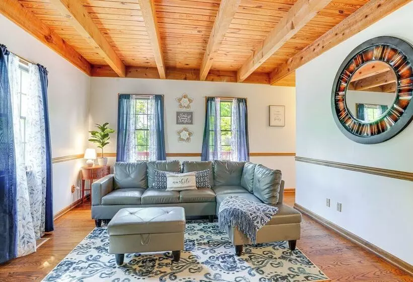 Mcgaheysville Home W/ Screened Porch & Gas Grill!