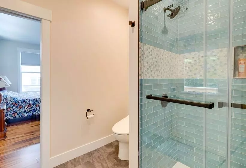 Modern Arch Cape Home: Ocean View, Steps To Beach!