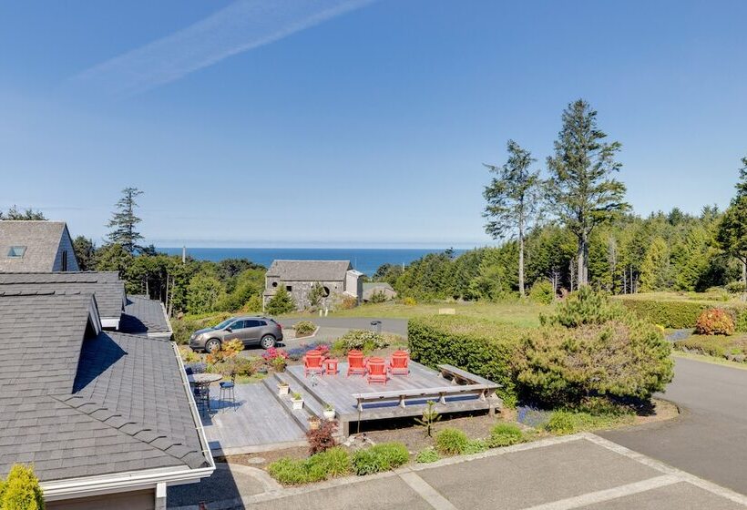 Modern Arch Cape Home: Ocean View, Steps To Beach!