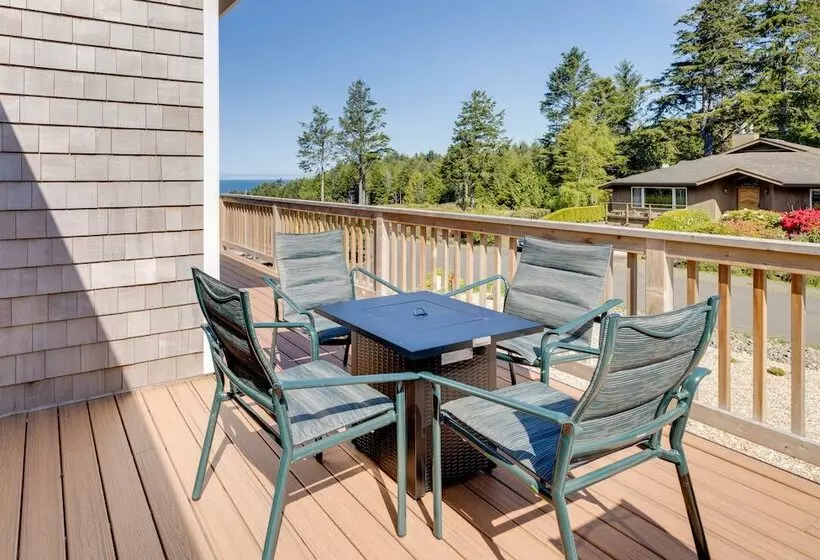 Modern Arch Cape Home: Ocean View, Steps To Beach!