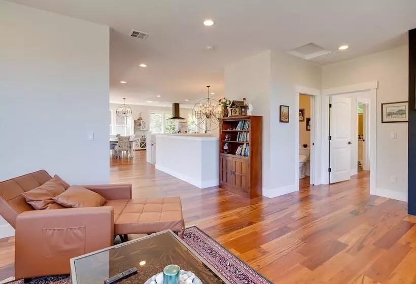 Modern Arch Cape Home: Ocean View, Steps To Beach!