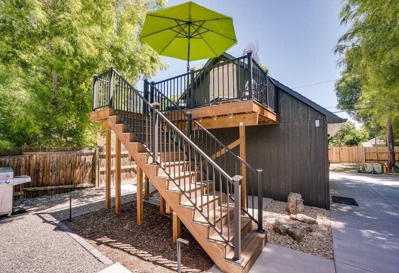 Old Town Carriage House W/ Private Patio