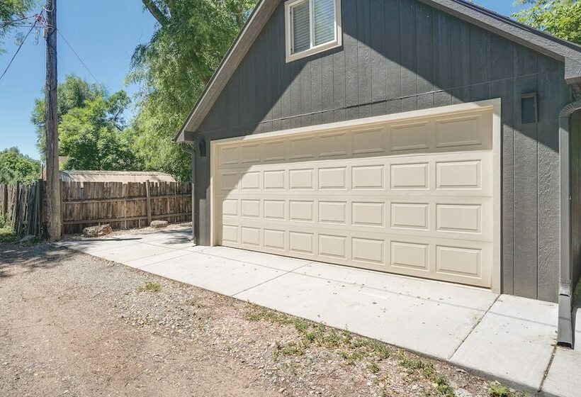 Old Town Carriage House W/ Private Patio